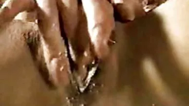 গলা এবং ভগ এর লাতিনা বাংলা মেয়েদের চোদাচুদির ভিডিও হার্ডকোর মোটামুটি
