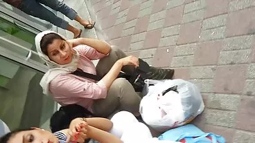 সুন্দরী ইংলিশ চোদাচুদি বালিকা